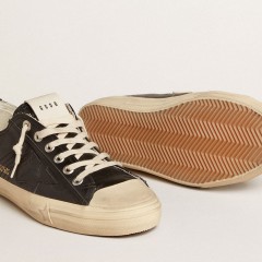 Golden Goose Men's V-Star In Black Nappa Leather With A Black Leather Star