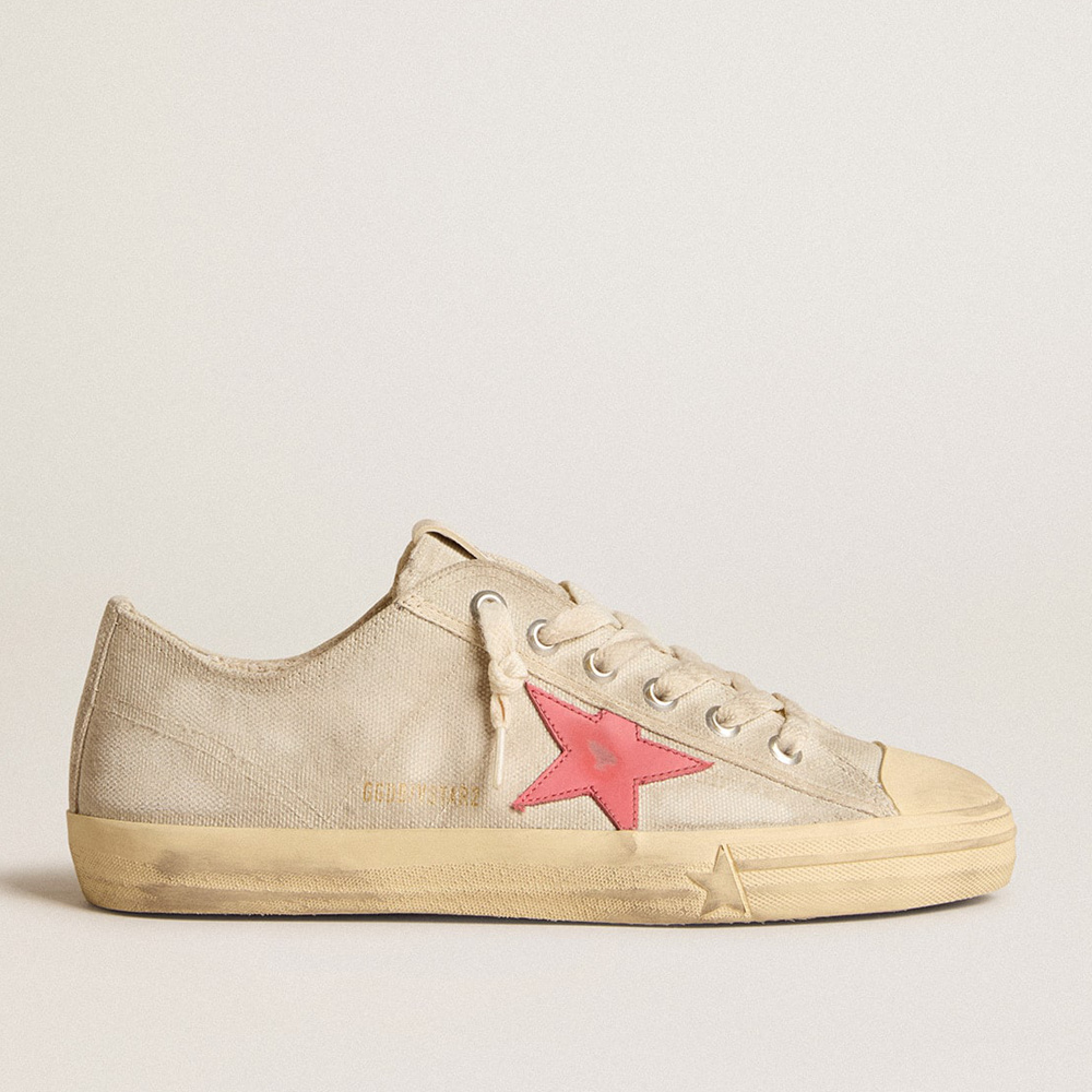 Golden Goose Men's V-Star In Light Gray Canvas With A Red Leather Star