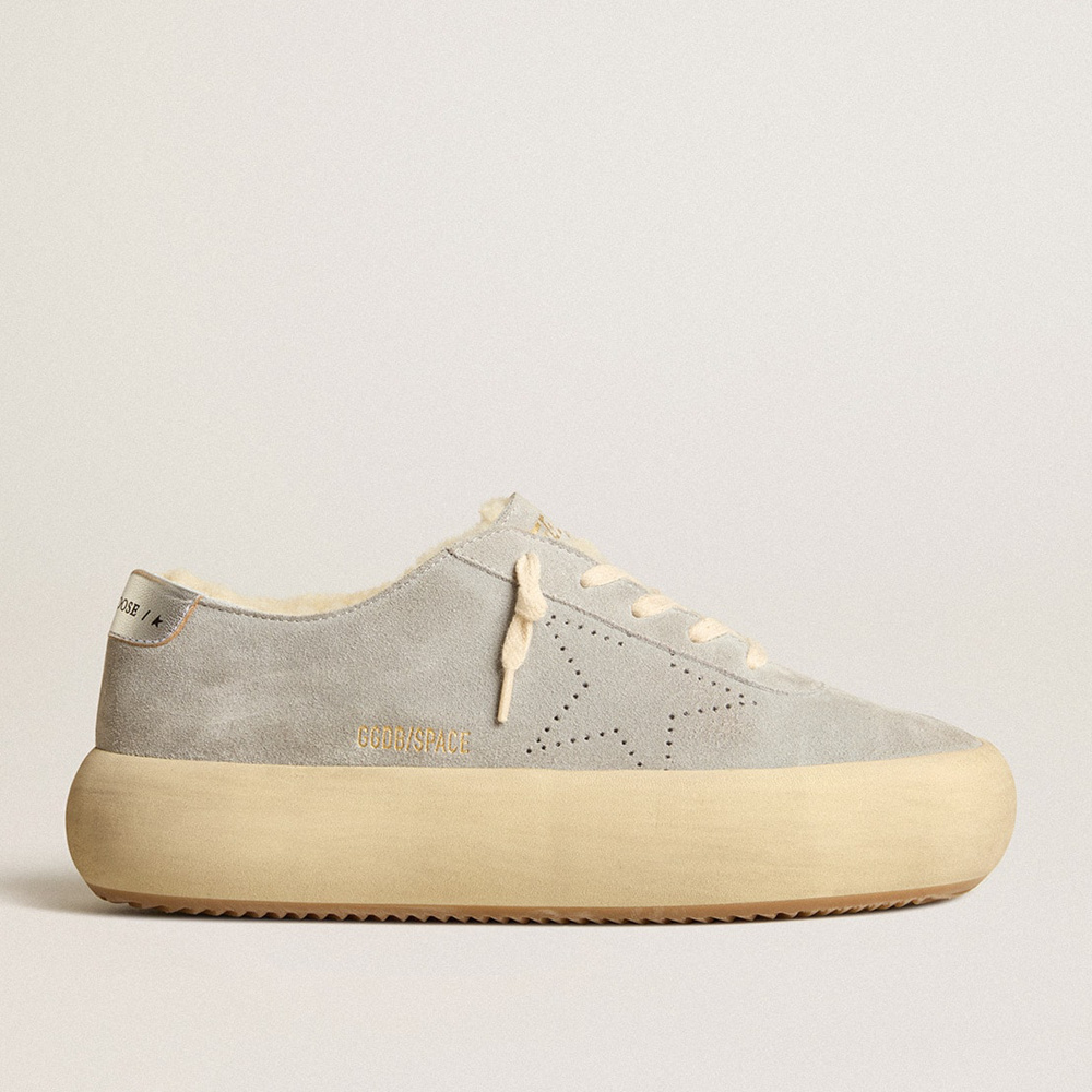 Golden Goose Men's Space-Star Shoes In Ice-gray Suede With Shearling Lining