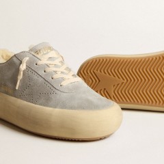 Golden Goose Men's Space-Star Shoes In Ice-gray Suede With Shearling Lining