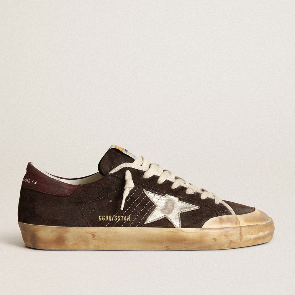 Golden Goose Super-Star Penstar In Brown Suede With A Platinum Star