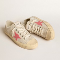 Golden Goose Women's V-Star In Light Gray Canvas With A Red Leather Star